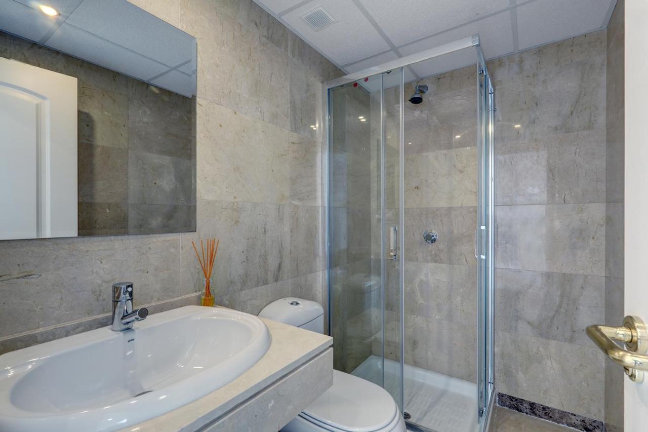 Duquesa Village Apartment - 2 Bed/2 Bath Apartment With Panoramic Sea Views Manilva Exterior photo