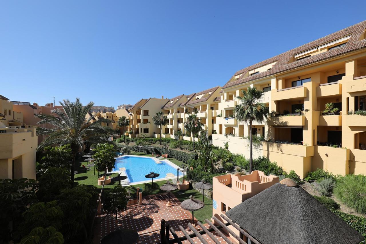Duquesa Village Apartment - 2 Bed/2 Bath Apartment With Panoramic Sea Views Manilva Exterior photo