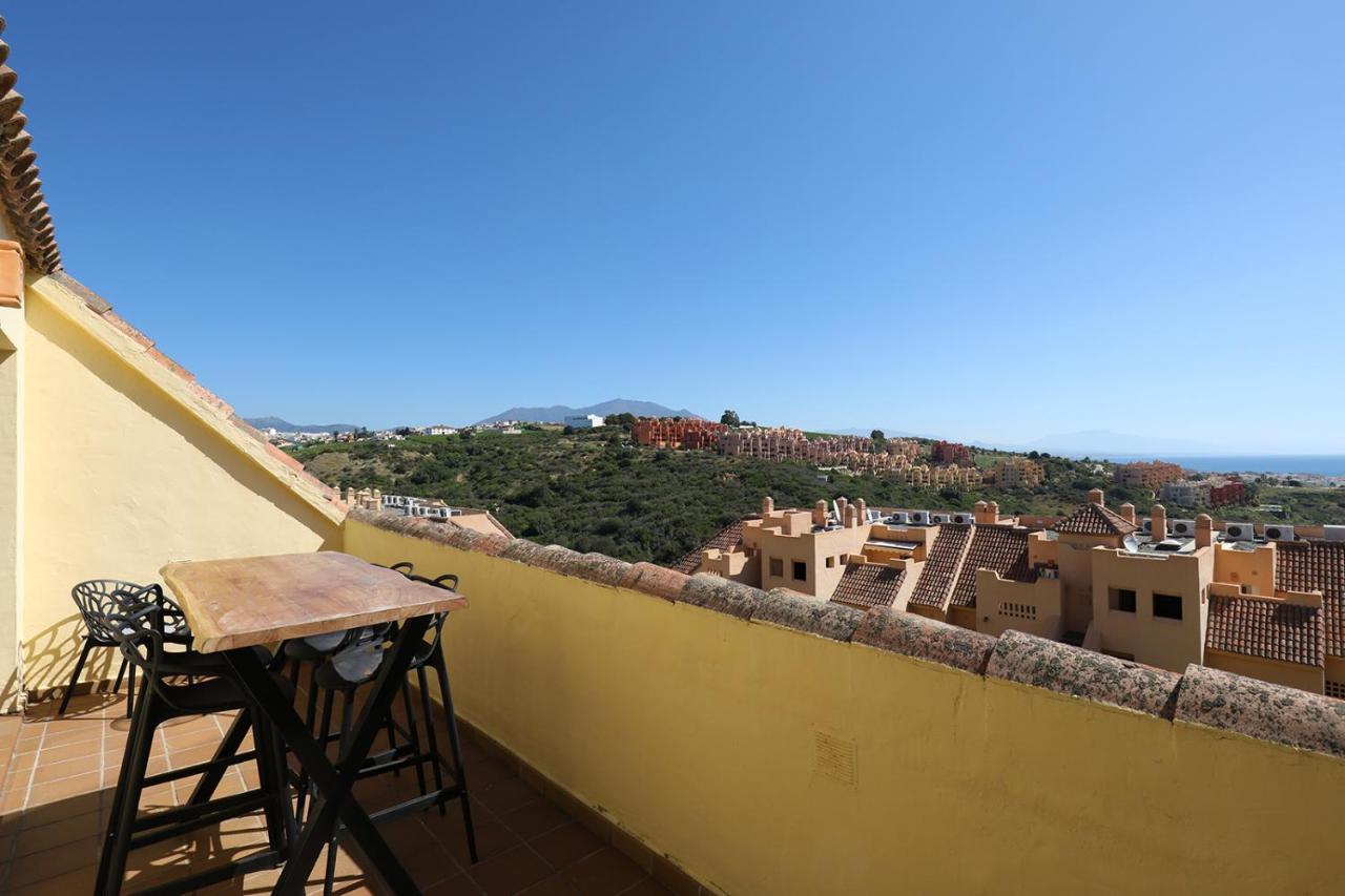 Duquesa Village Apartment - 2 Bed/2 Bath Apartment With Panoramic Sea Views Manilva Exterior photo