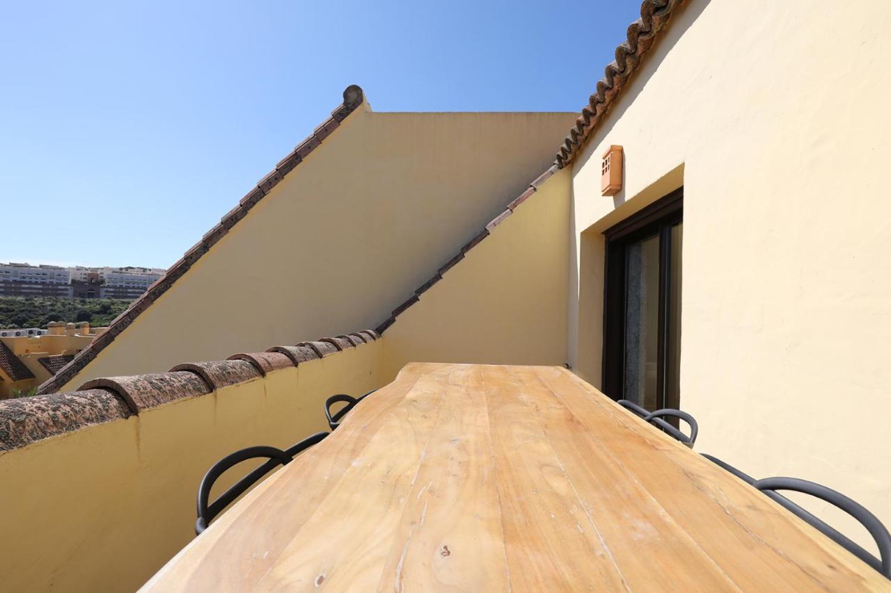 Duquesa Village Apartment - 2 Bed/2 Bath Apartment With Panoramic Sea Views Manilva Exterior photo