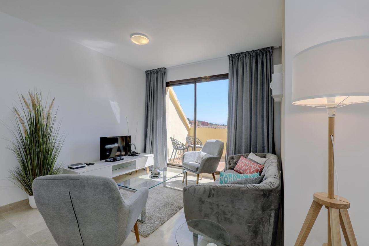 Duquesa Village Apartment - 2 Bed/2 Bath Apartment With Panoramic Sea Views Manilva Exterior photo
