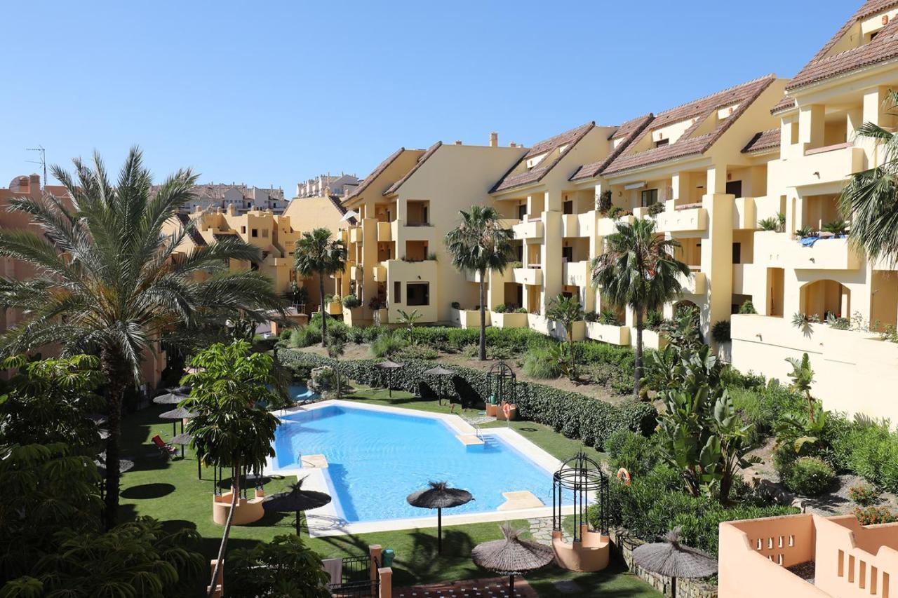 Duquesa Village Apartment - 2 Bed/2 Bath Apartment With Panoramic Sea Views Manilva Exterior photo