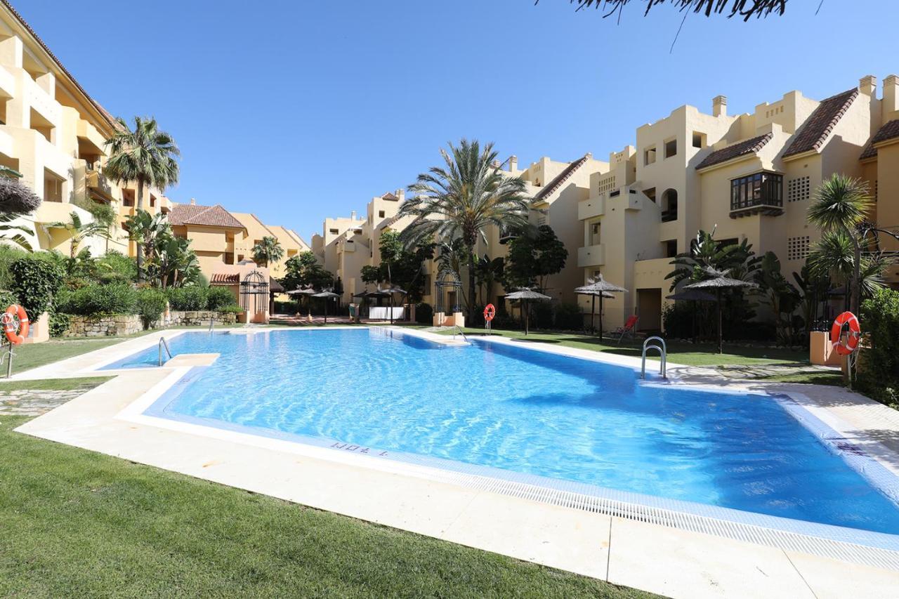Duquesa Village Apartment - 2 Bed/2 Bath Apartment With Panoramic Sea Views Manilva Exterior photo